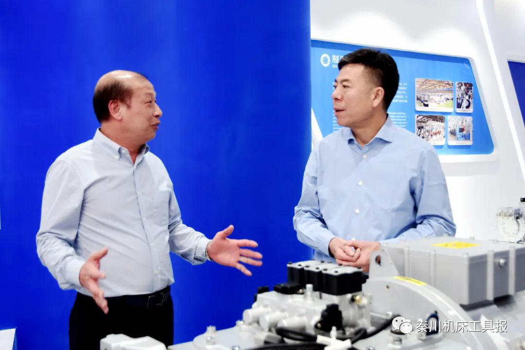 严鉴铂董事长会见广州数控董事长何敏佳