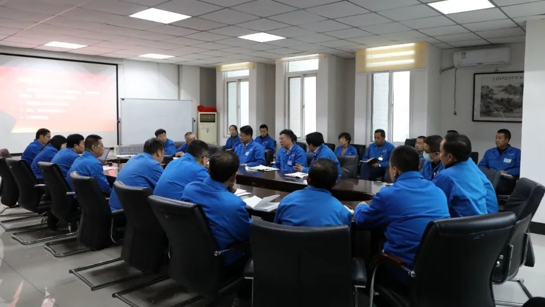 严鉴铂：把销售队伍锻造成一支铁军、一面旗帜！