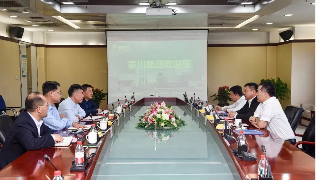 严鉴铂董事长与宁波江丰电子董事长姚力军座谈交流