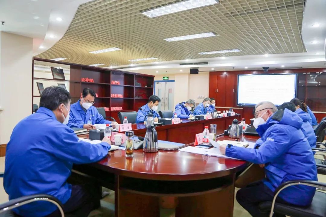 严鉴铂：贯彻新精神 凝聚新合力 制胜新赛道